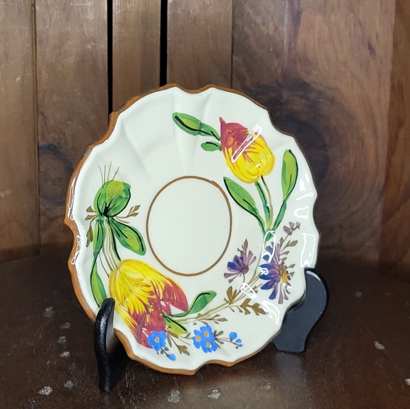 Italian Pottery saucer - Picture 7 of 7